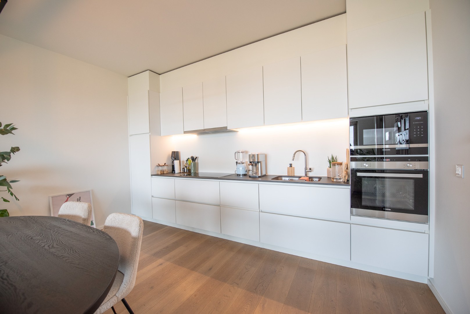 Mooi afgewerkt appartement met twee slaapkamers in het centrum van Waregem - foto 4