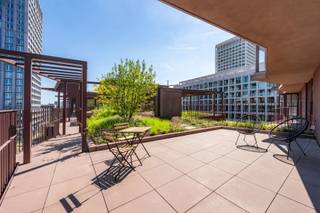 <p><strong>Grand living at the Scheldekaaien with spacious terraces</strong></p>
<p>Are you looking for a move in ready luxury apartment at Nieuw Zuid?<br />Then this apartment is definitely for you.</p>
<p>Sustainable and green living in the heart of Antwerp!<br />That is what the new district Nieuw Zuid in Antwerp stands for.</p>
<p>Located on the fourth floor of the prestigious Zuiderhuis residence in Antwerp, this apartment offers a unique living experience.</p>
<p>What we particularly appreciate about this luxury apartment is the winter garden, adjoining all rooms and the living area. It expands the apartment and makes living here truly enjoyable.<br />You can enjoy this terrace in every season with breathtaking views. The cherry on top is an east facing terrace full of greenery.</p>
<p>The kitchen with cooking island is a pleasure to use and is connected to the east facing terrace.</p>
<p>The master bedroom features an ensuite bathroom with a walk in shower, a bathtub and a double washbasin.</p>
<p>The two guest bedrooms share a fully equipped shower room.</p>
<p>In the hallway, there is a guest toilet and a convenient dressing room.</p>
<p>Throughout the apartment, top quality finishes can be found and a beautiful built in wardrobe with a decorative fireplace in the living area.</p>
<p>The price includes five basement storage units.</p>
<p>There is the possibility to purchase four parking spaces at €39.000 each.</p>
<p>Sale under VAT regime.</p>
<p>Interested in this luxury apartment?<br />Contact LISTED: +32 3 283 51 51</p>