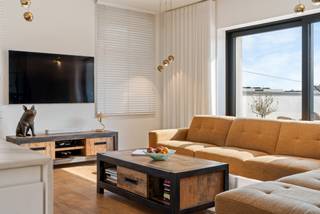 Idéalement situé et bénéficiant d'une vue magnifique, nous trouvons ce duplex élégant à Putte. Le joyau absolu est la terrasse orientée plein sud...