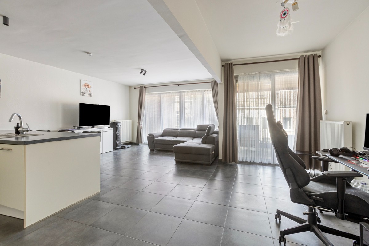Stijlvol appartement met twee slaapkamers aan de stadsrand - foto 4