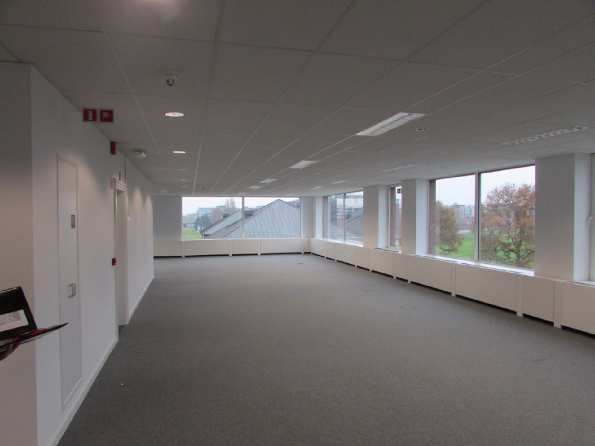 Commercial à louer à Diegem - photo 4