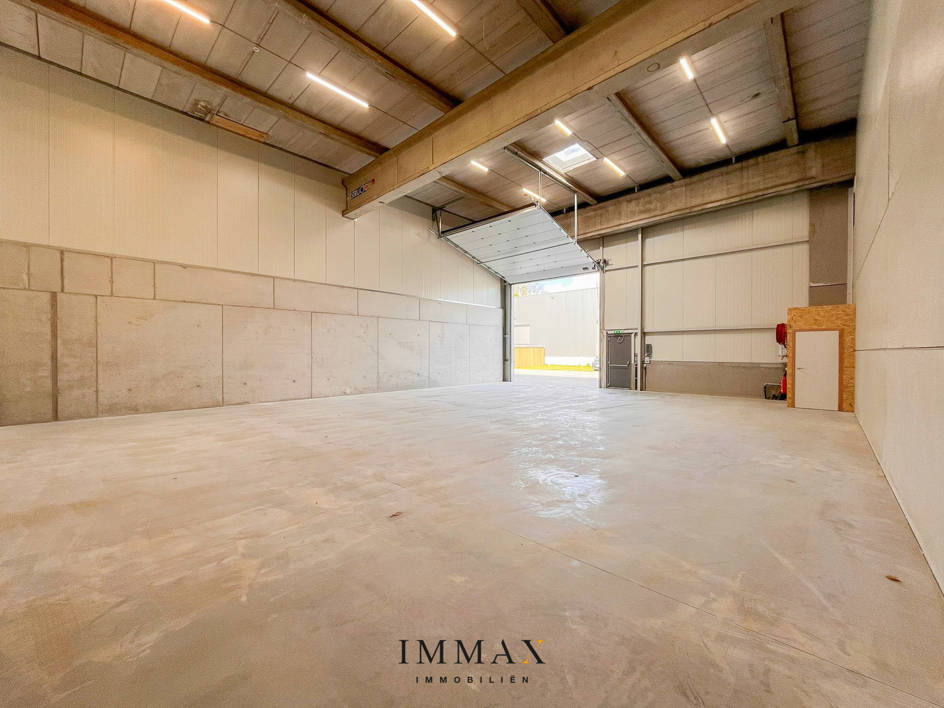 Nieuwbouw instapklare KMO-unit op strategische ligging  - foto 4