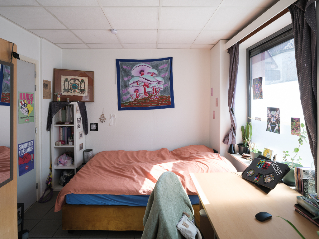 Opbrengsteigendom met 4 studentenkamers en 2 appartementen nabij het Rabot en de Tondeliersite - photo 5