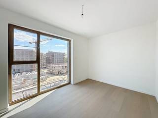 This new-build Ben apartment with 2 bedrooms and 2 bathrooms is found in the new development of the Gardens of Eden. The apartment is located near shops, schools, public transport and E19 and A12.Layout:- spacious entrance hall- technical room- separate toilet- living room- modern equipped open kitchen with island- bedroom 1 - bathroom 1 (bath/shower)- bedroom 2- bathroom 2 (walk-in shower)- terrace with storage Extra benefits:- new construction- private basement storage- green energy- quiet environment- good mobile score: 8.6/10- bicycle storagePossibility to rent an underground parking space for 100 euros per month.Are you interested in this new-build apartment for rent in Wilrijk? Do not hesitate to submit a visit request on our website. Do you also want to sell or rent your property? We are happy to help you out. Always at your service to help you with all your questions about real estate!