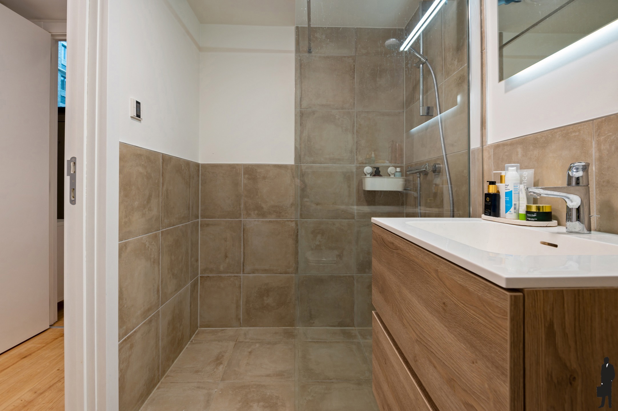 Modern appartement in de gegeerde New York Residence op het bruisende Eilandje! - foto 5