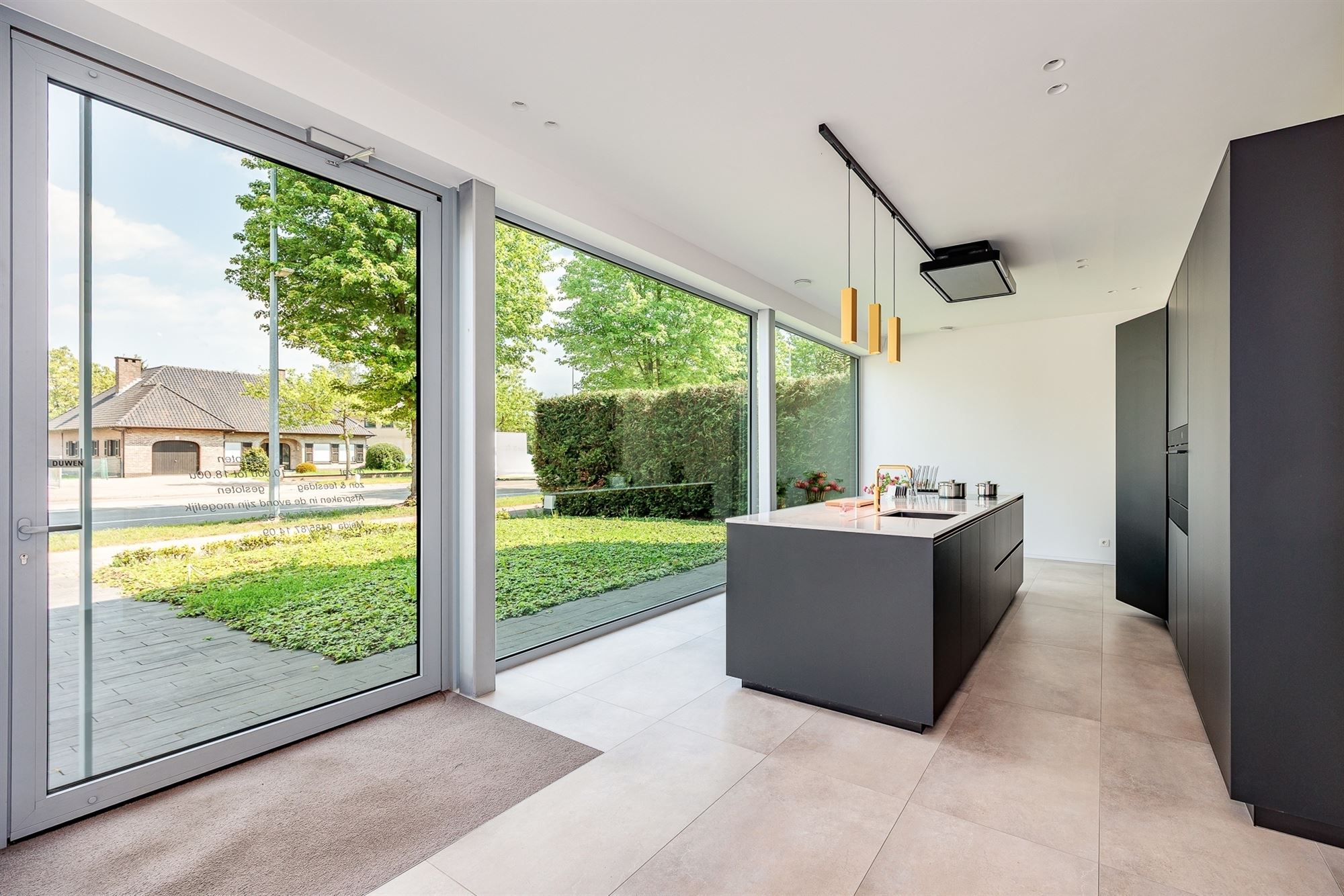 Prachtig afgewerkt gebouw - shworoom + villa - foto 4