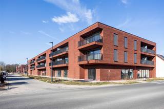Handelsruimte te koop in het bruisende hart van Baarle, vlak bij Drongen en de E40: een toplocatie met uitstekende bereikbaarheid.Dit hoekpand...