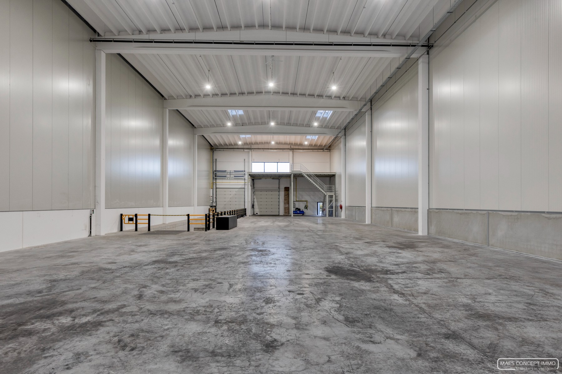 Nieuwbouw magazijn te koop van 1084 m2 bij E17 en Waregem centrum - foto 5