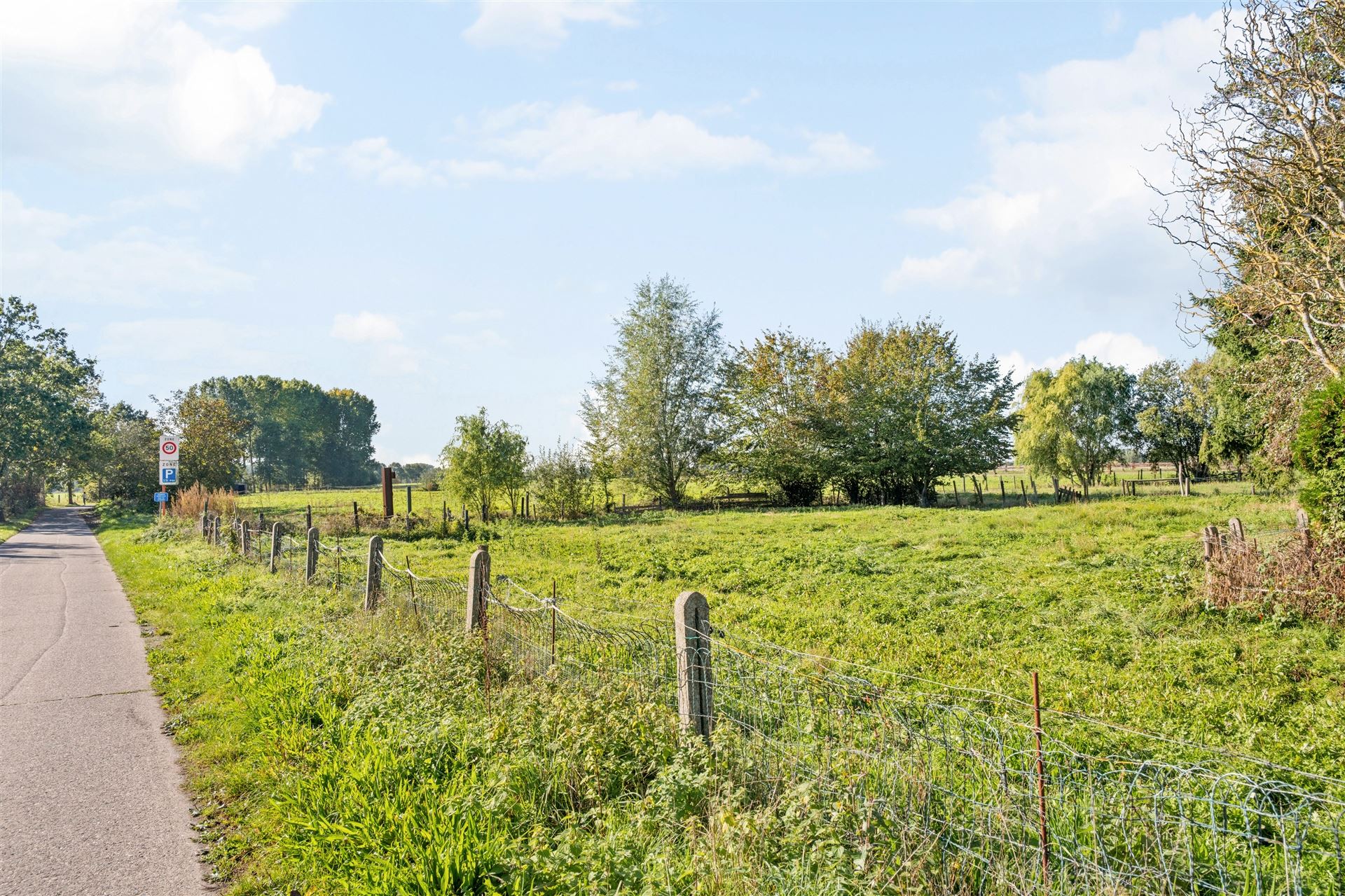 Halfopen woning met veel potentieel op ruim perceel! - foto 5