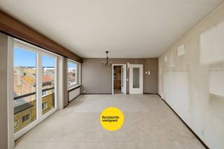 Dit op te frissen appartement, gelegen in Oostende, biedt een mooie opportuniteit voor wie op zoek is naar een woonst met potentieel op een...