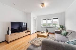 Te koop: instapklare woning in Baasrode, gelegen in een rustige woonkern maar vlakbij scholen, openbaar vervoer en invalswegen.Deze woning is...