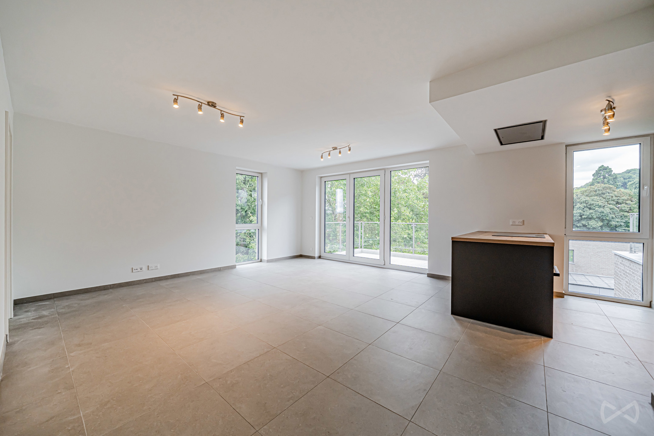 Appartement te koop in Luik met 2 slaapkamers - foto 2