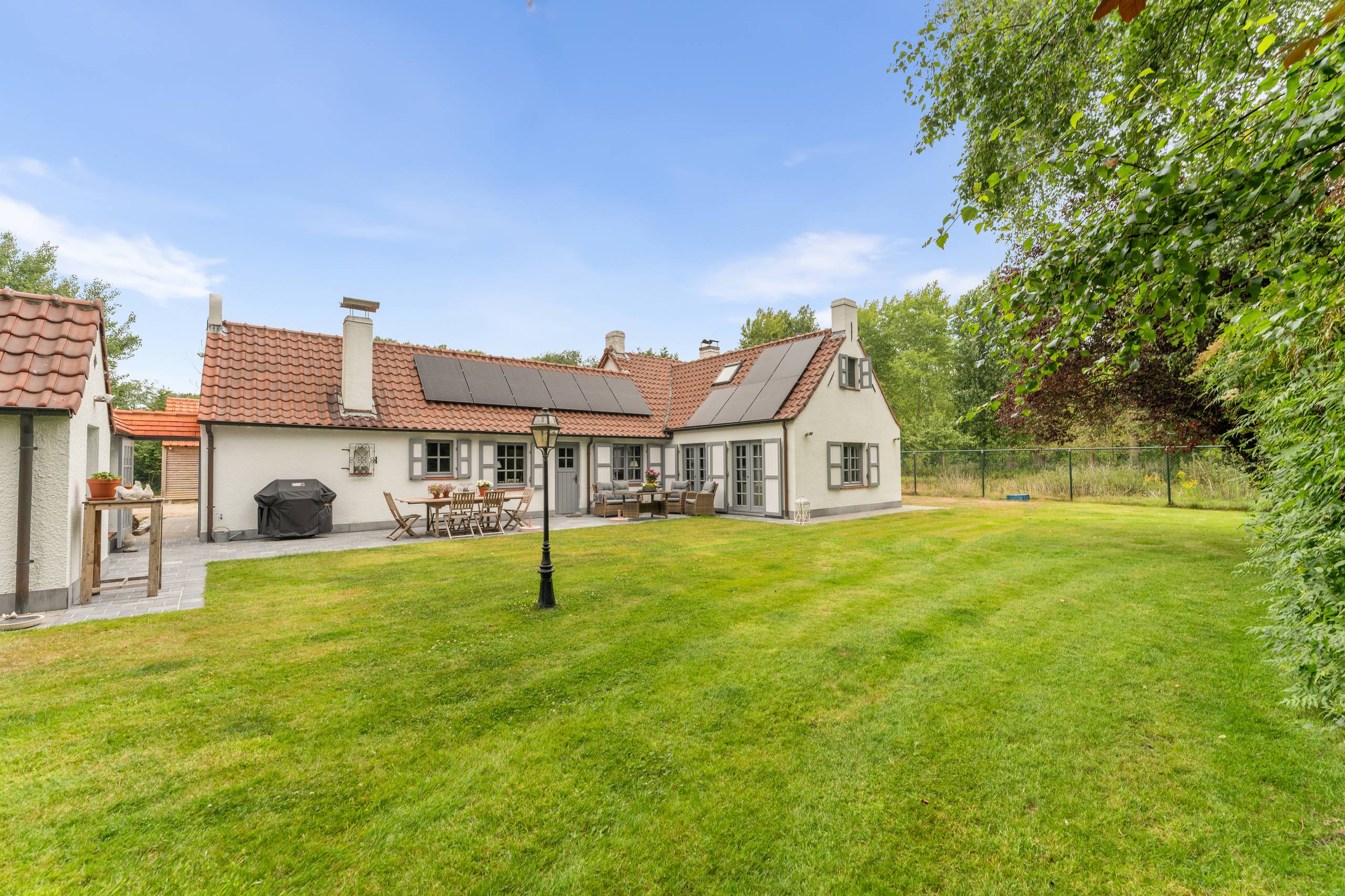 Villa met 4.000m² grond te koop in Koksijde! - foto 1