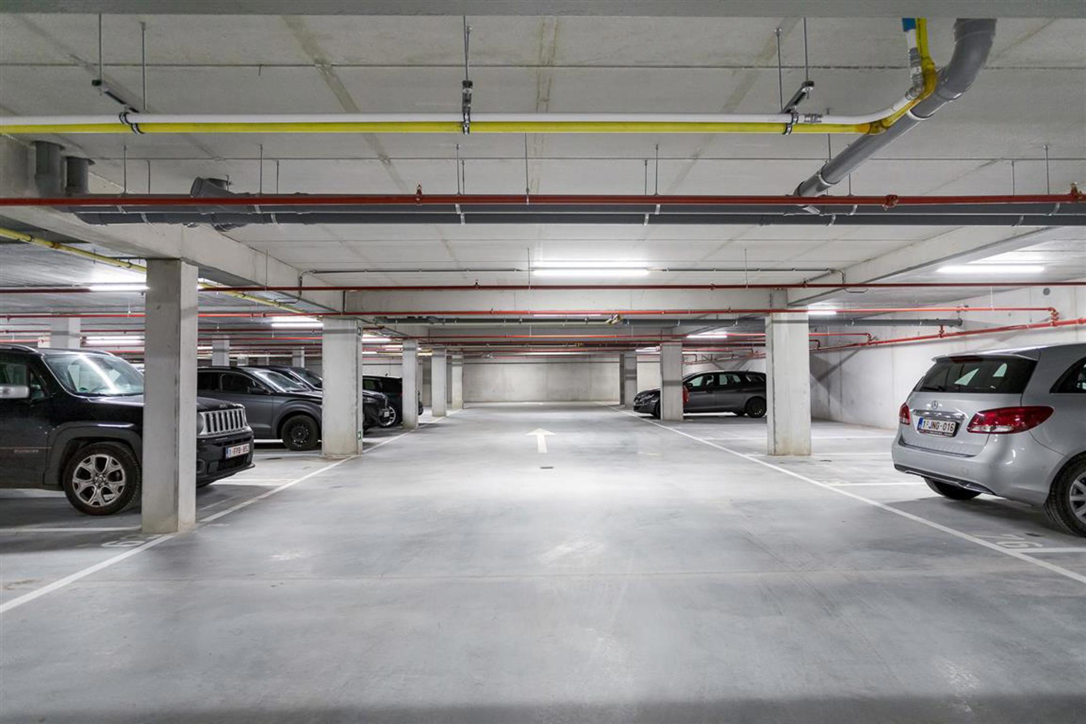 Ondergrondse autostaanplaatsen bij "Tribeca" - foto 1