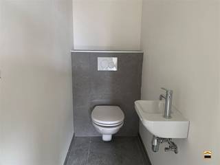 Recent, energiezuinig (BEN)-appartement met autostaanplaatsen 5 zonnepanelen. Het gaat hier om een kleinschalig project op een topligging met...