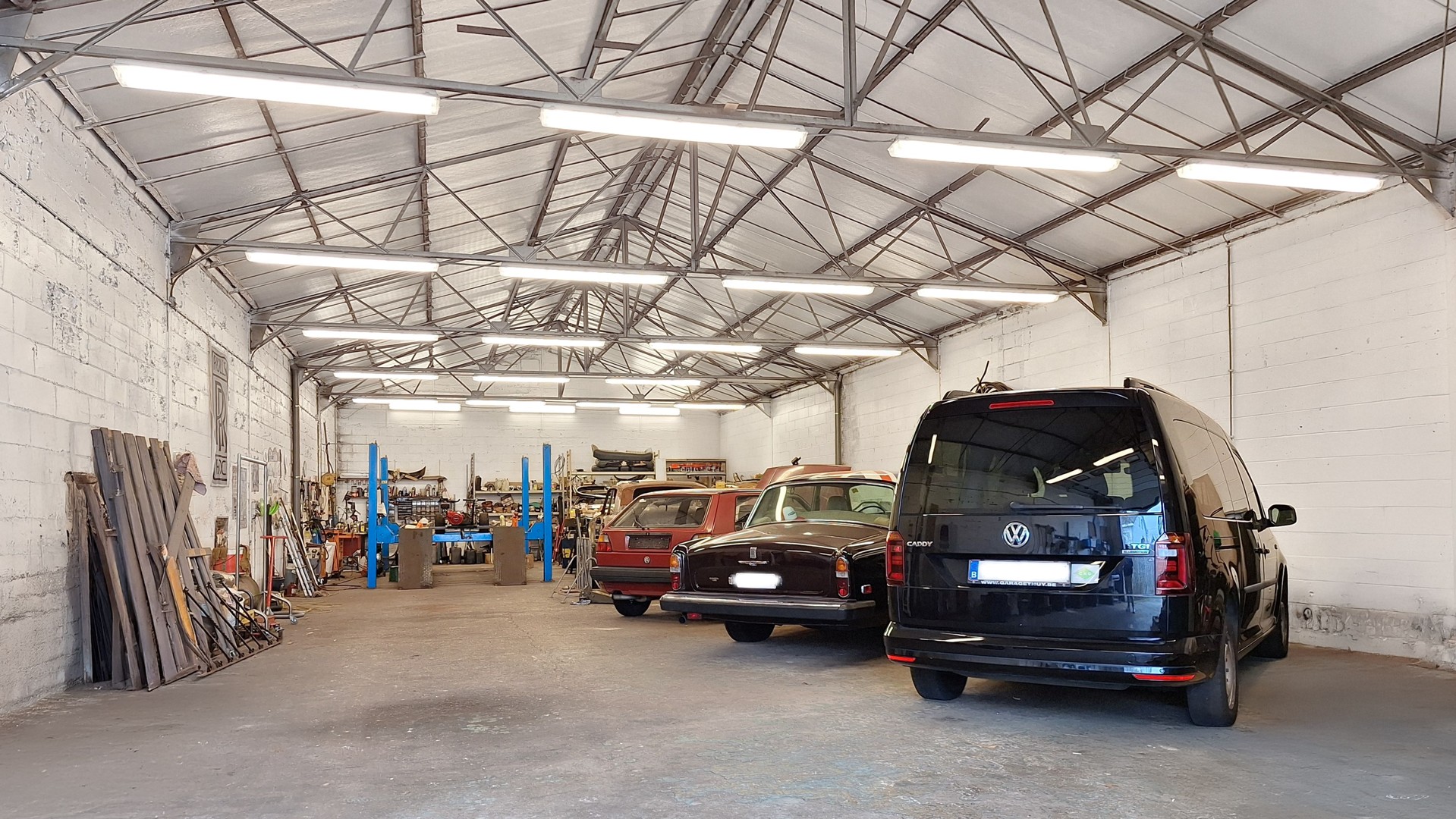 Woning met ruime garage/werkplaats - foto 2