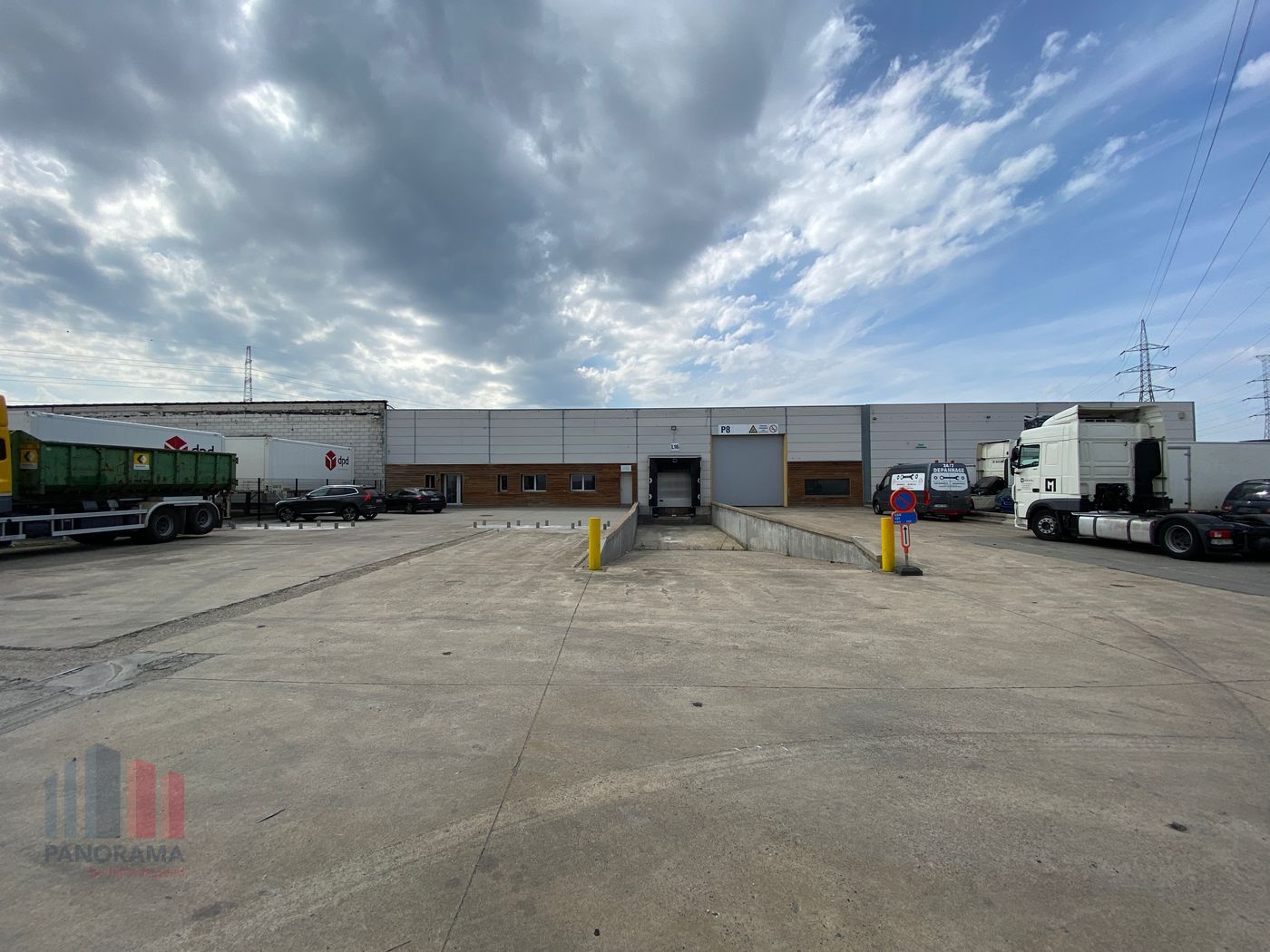 6,543 m² warehouse with loading dock for rent along E17 - photo 4
