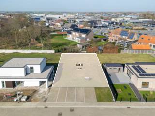 In een nieuwe woonbuurt 'Akkerrand', aan een invalsweg van de Oostmeetstraat ligt een mooi stuk bouwgrond (lot 11) met een oppervlakte van 575 m²,...