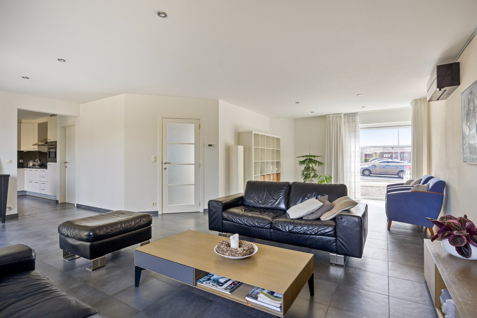 Idéalement située à Millen Riemst, cette belle maison avec jardin est à vendre. - photo 5