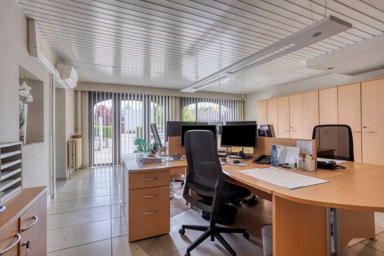 Uniek handelshuis op toplocatie aan de Hasseltsesteenweg in Sint-Truiden - foto 3