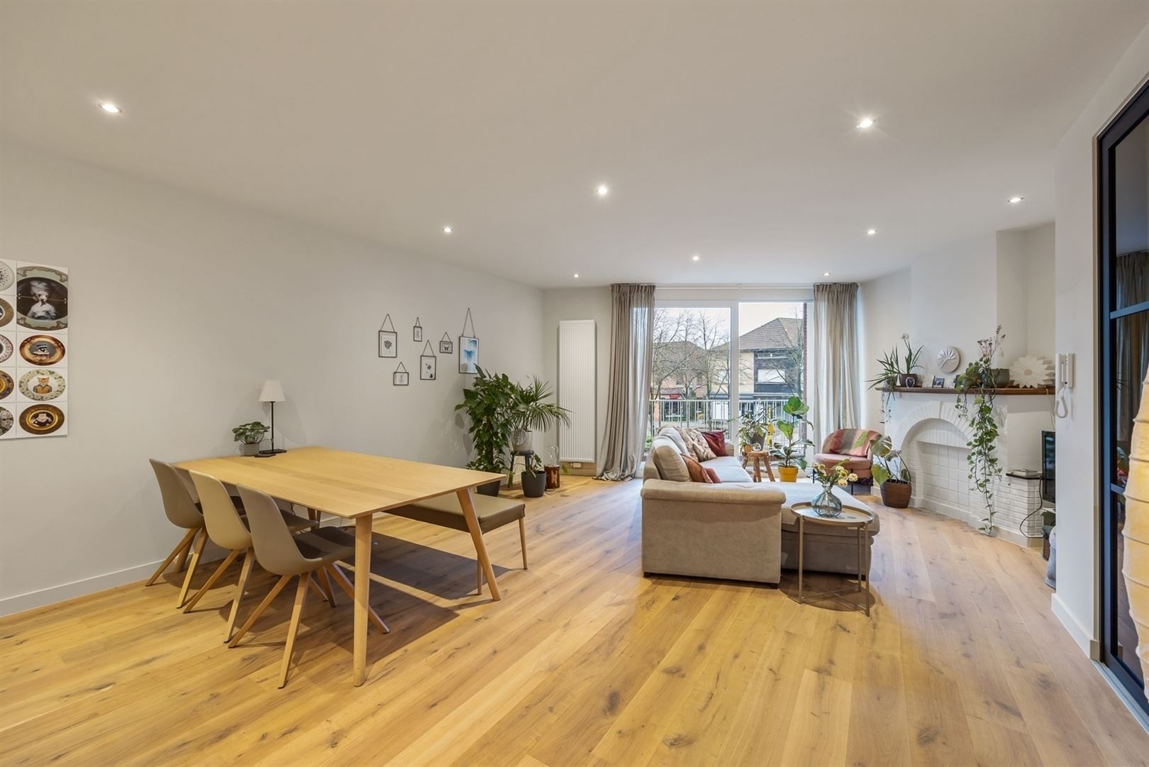 Instapklaar & centraal appartement met 3 slaapkamers - foto 1