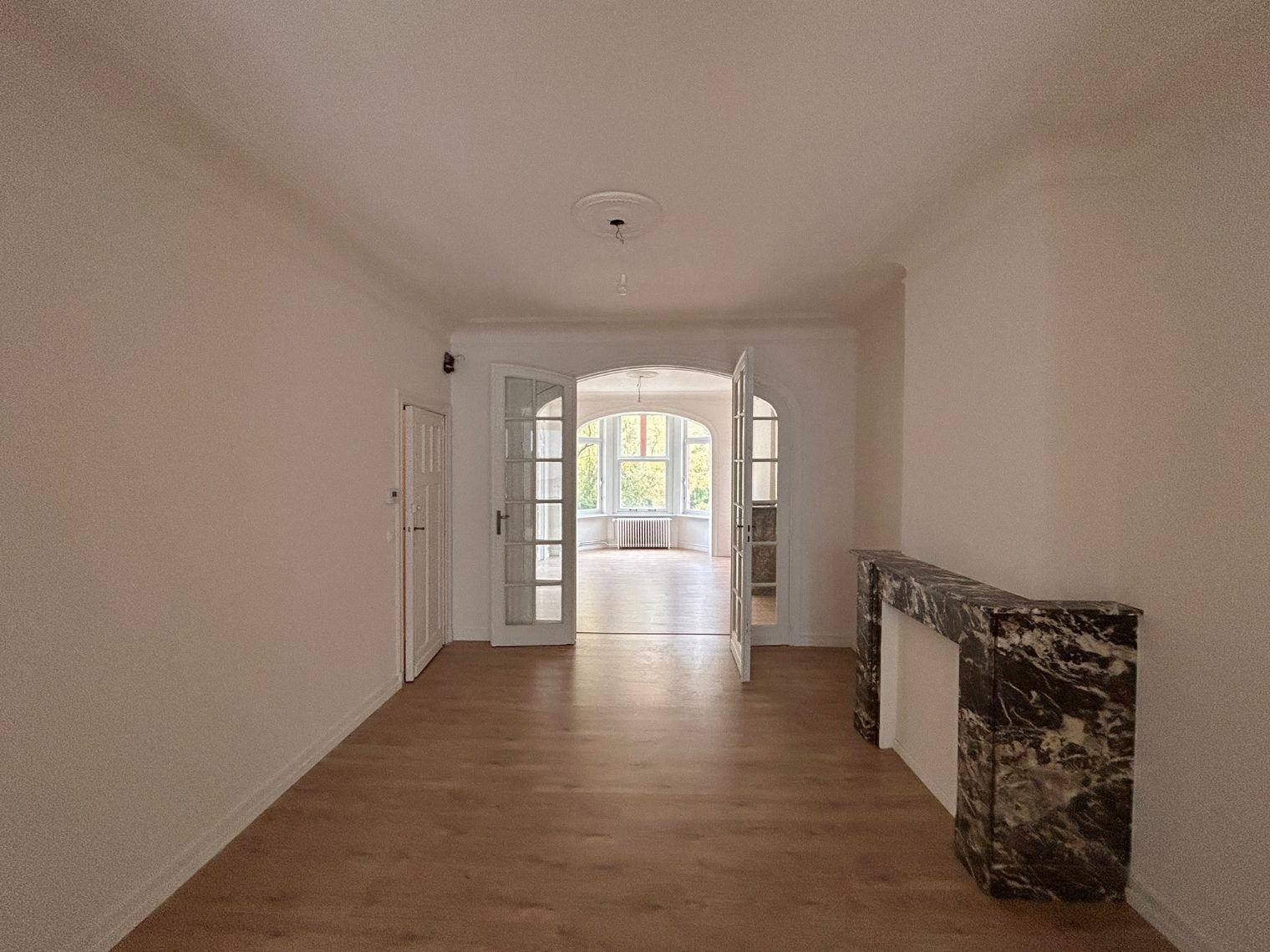 Appartement te huur in Schaarbeek met 1 slaapkamer - foto 5