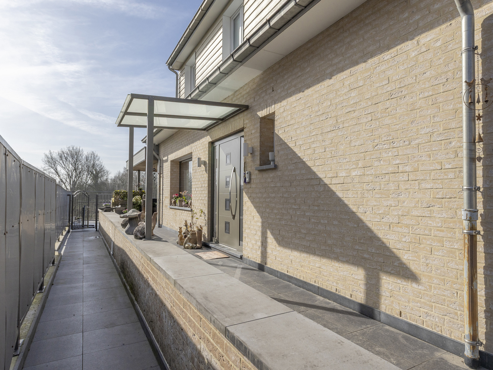 Instapklare gezinswoning met prachtig verzicht - foto 2