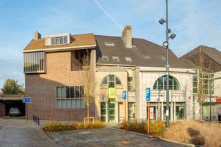 Modern en lichtrijke kantoorruimte in het hart van Opwijk! Dit pand is uiterst geschikt voor een klein bedrijf, consulentschap of...