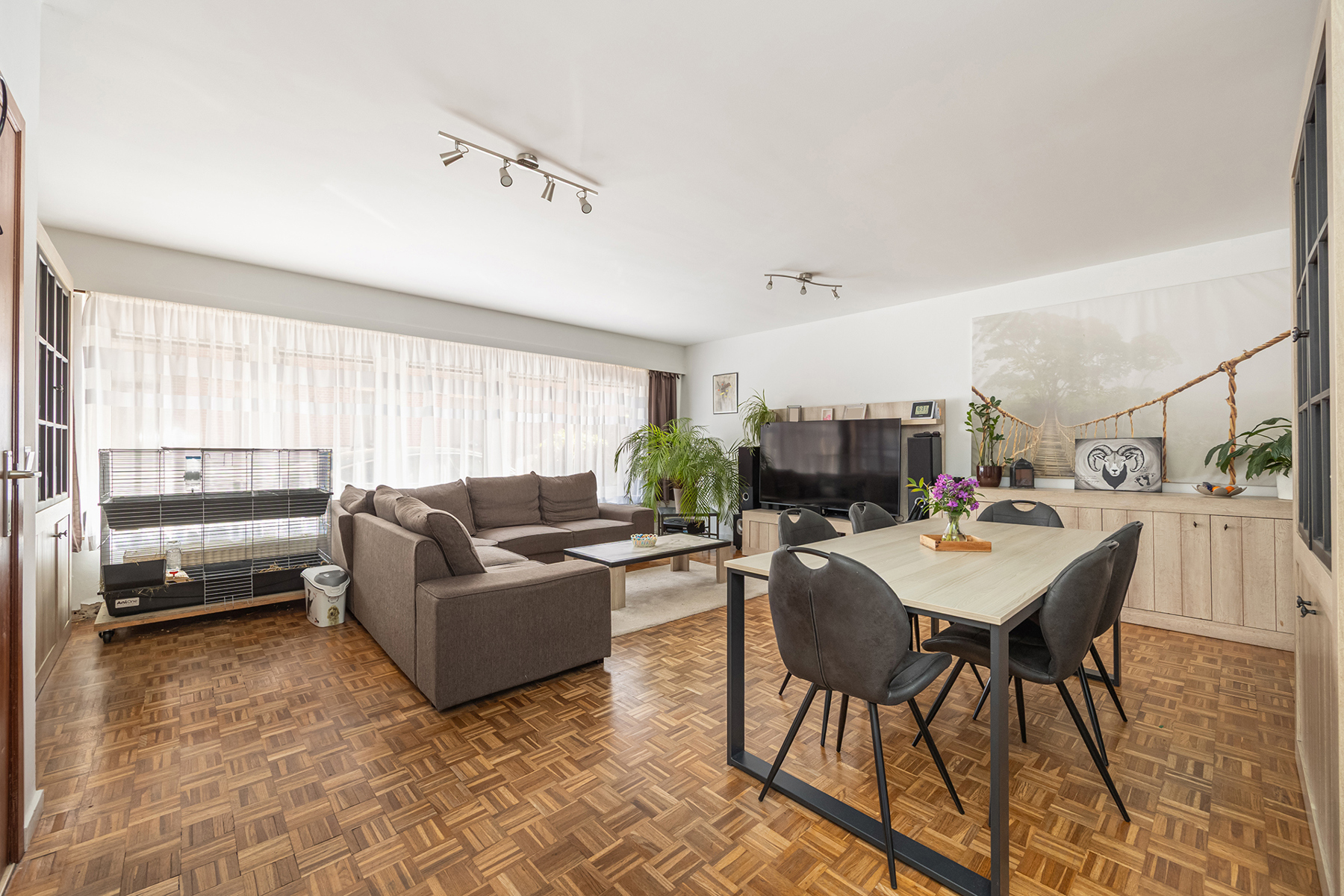 Opbrengsteigendom met 3 appartementen en 4 garages - foto 5