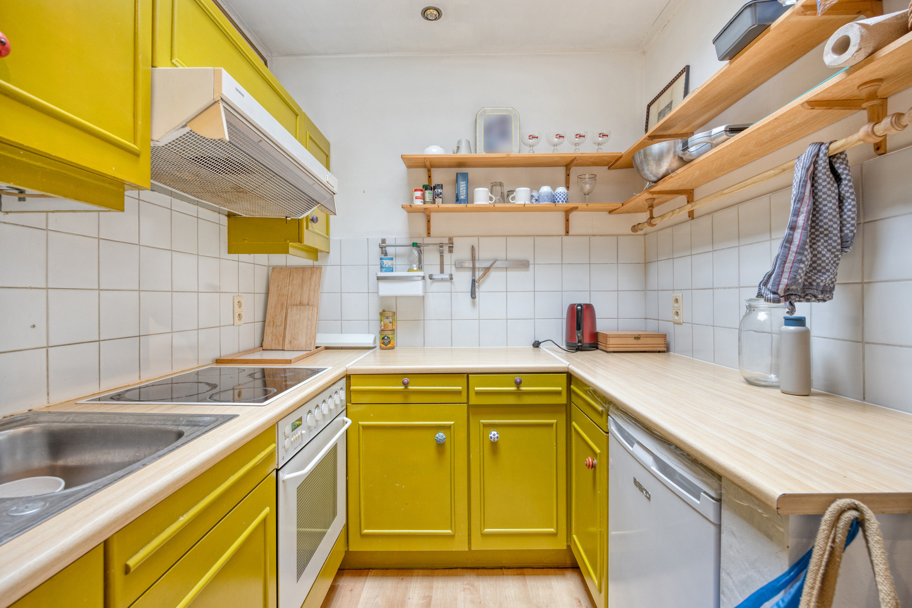 Charmante rijwoning met 3 slaapkamers in een rustige straat. - foto 5