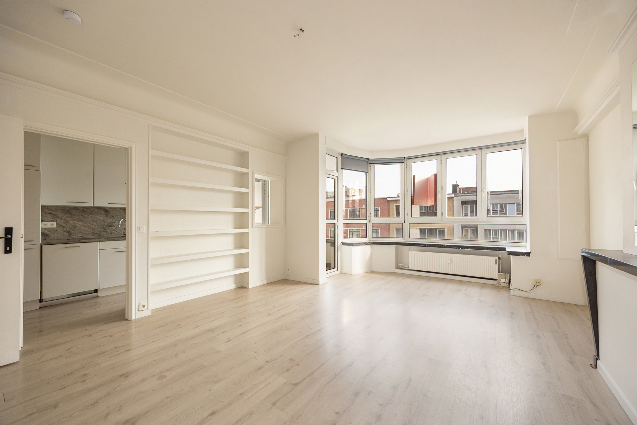 Licht en ruim 2-slaapkamer appartement op topligging - foto 3