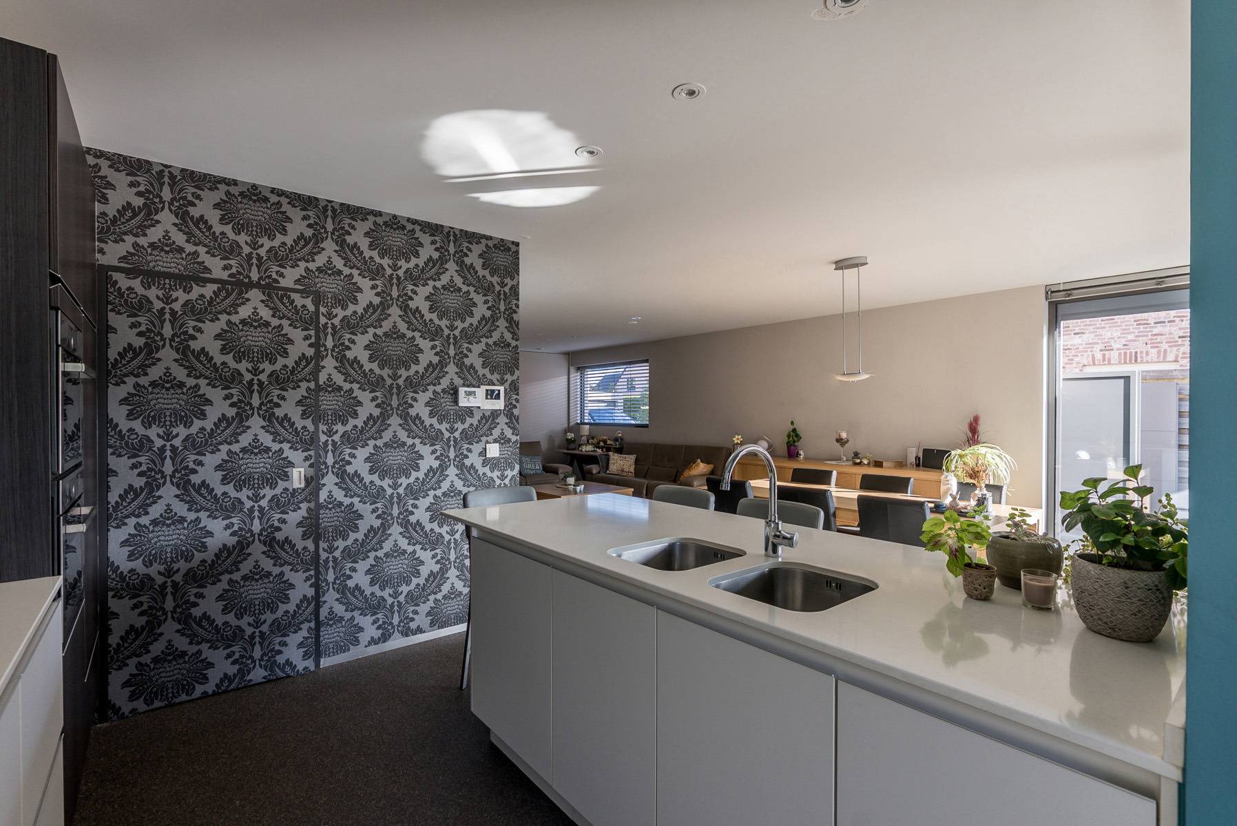 Strak & sfeervol wonen in een instapklare woning - foto 3