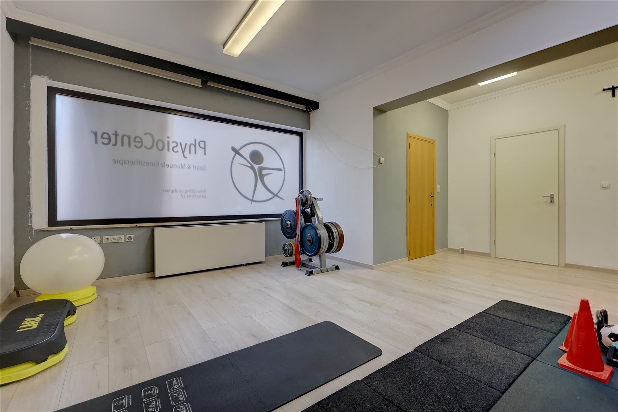 Handelsruimte in het hartje van Mechelen - foto 4