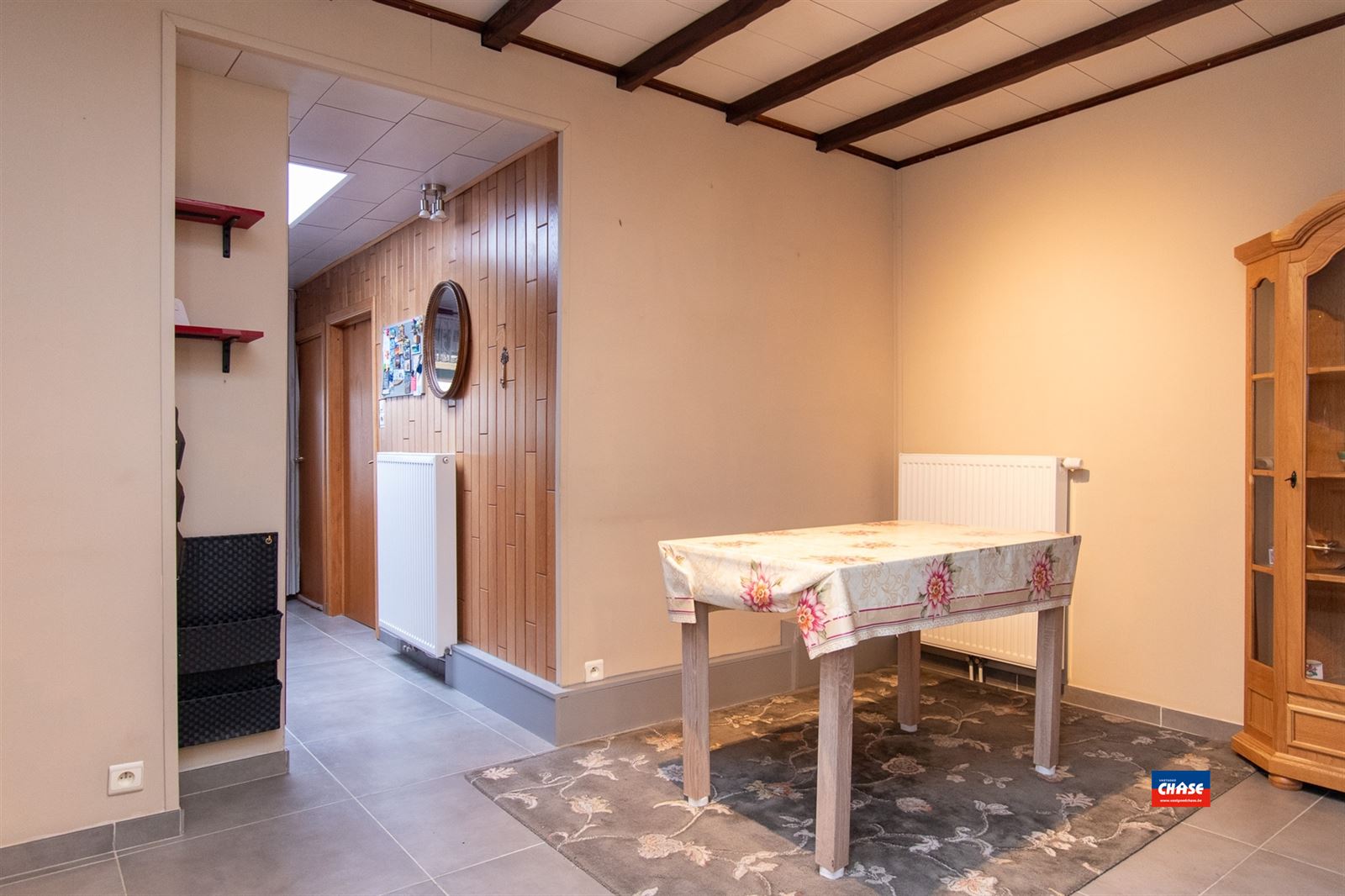 Op te frissen rijwoning met 4 slaapkamers op een rustige locatie - foto 5