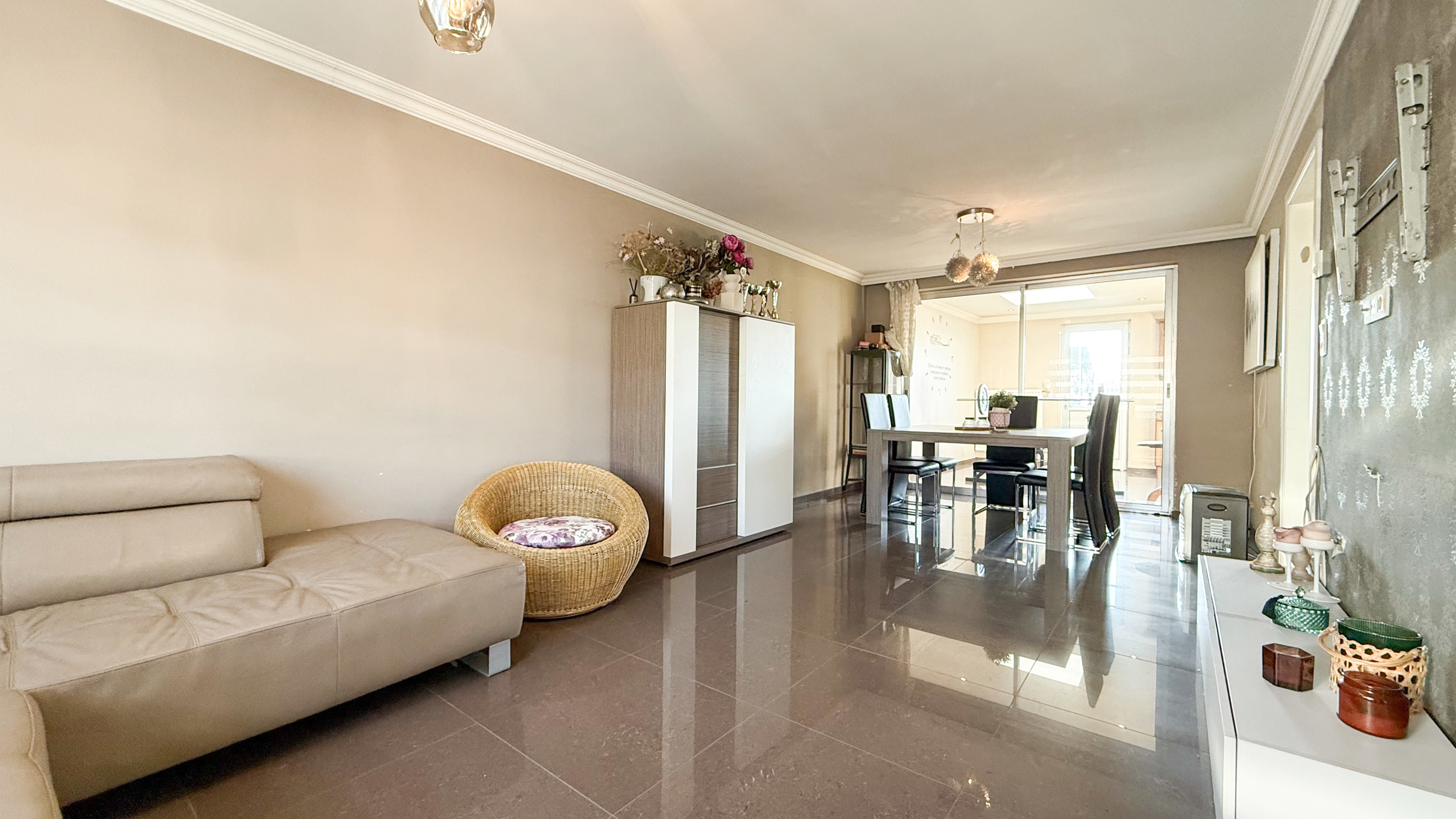 House for sale in Houthalen-Helchteren with 5 bedrooms - photo 2