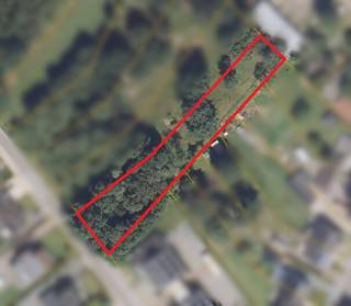 Een perceel grond van 18a 17ca, gelegen in een mooie en rustige buurt, kort bij belangrijke verbindingswegen naar Hasselt en Diepenbeek.Het perceel...