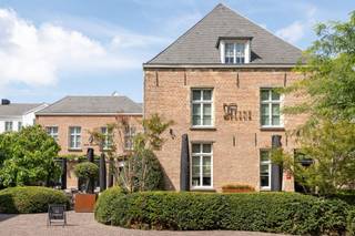 Exclusief & Confidentieel: Volledig ingericht designappartement met topafwerkingEen unieke kans voor de stille zoeker.Achter gesloten deuren wacht...