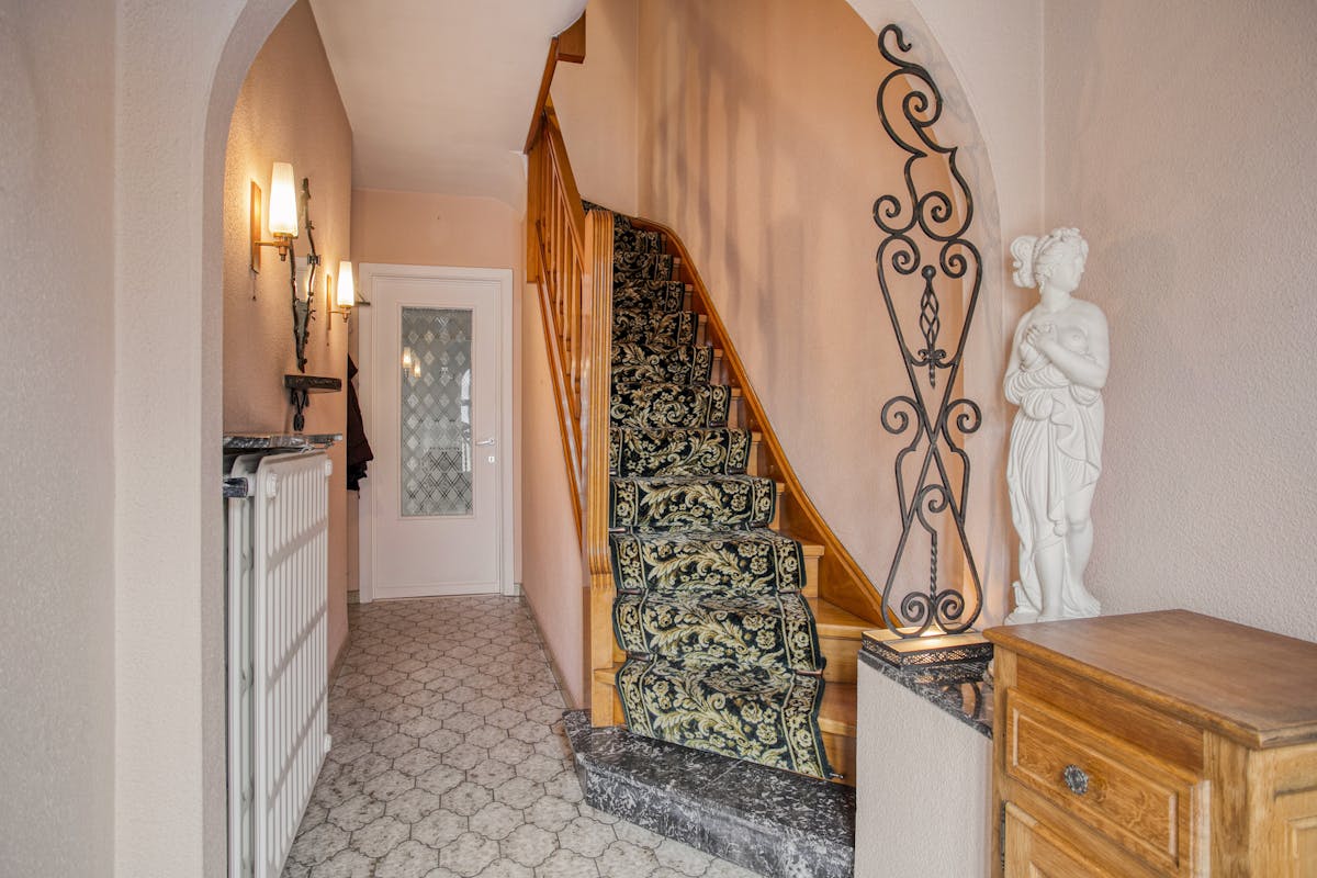 Op te frissen huis op toplocatie te koop in Sint-Michiels - foto 2