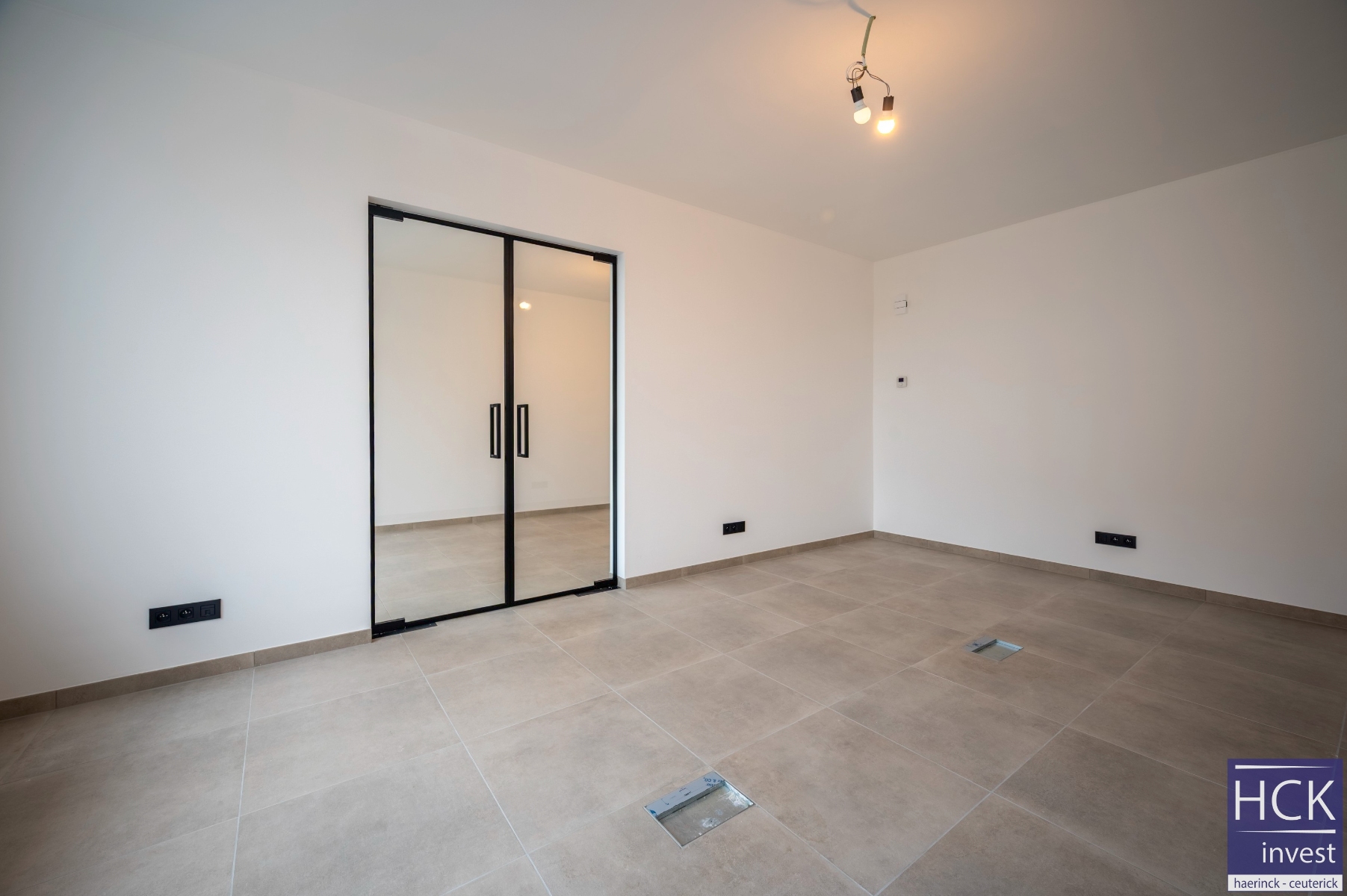 WAREGEM - Kantoorruimte van ca 53 m², instapklaar en energiezuinig! - foto 4