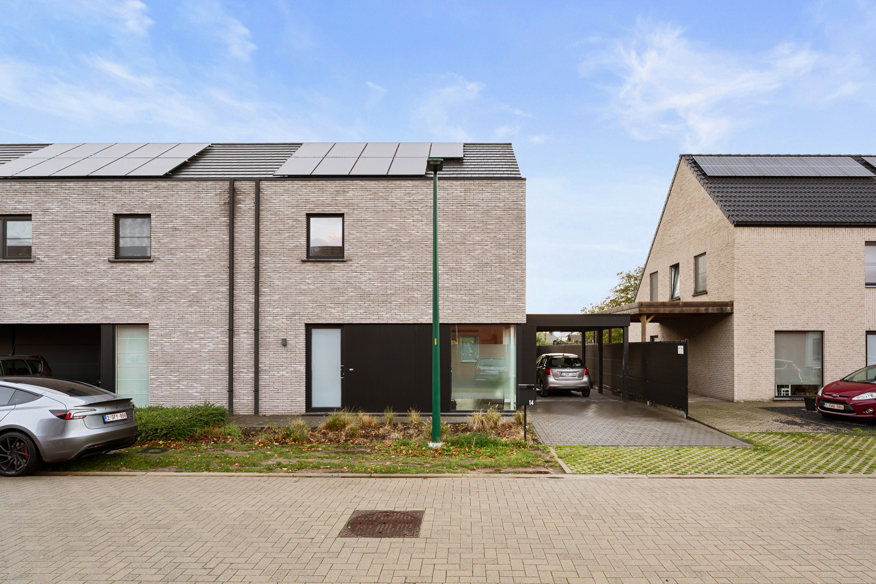 Energiezuinige recente woning in doodlopende straat te Eeklo - foto 1