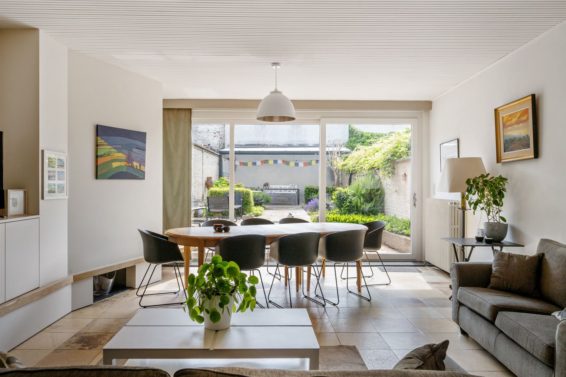 Immeuble spacieux de deux logements avec jardin et terrasses - photo 4