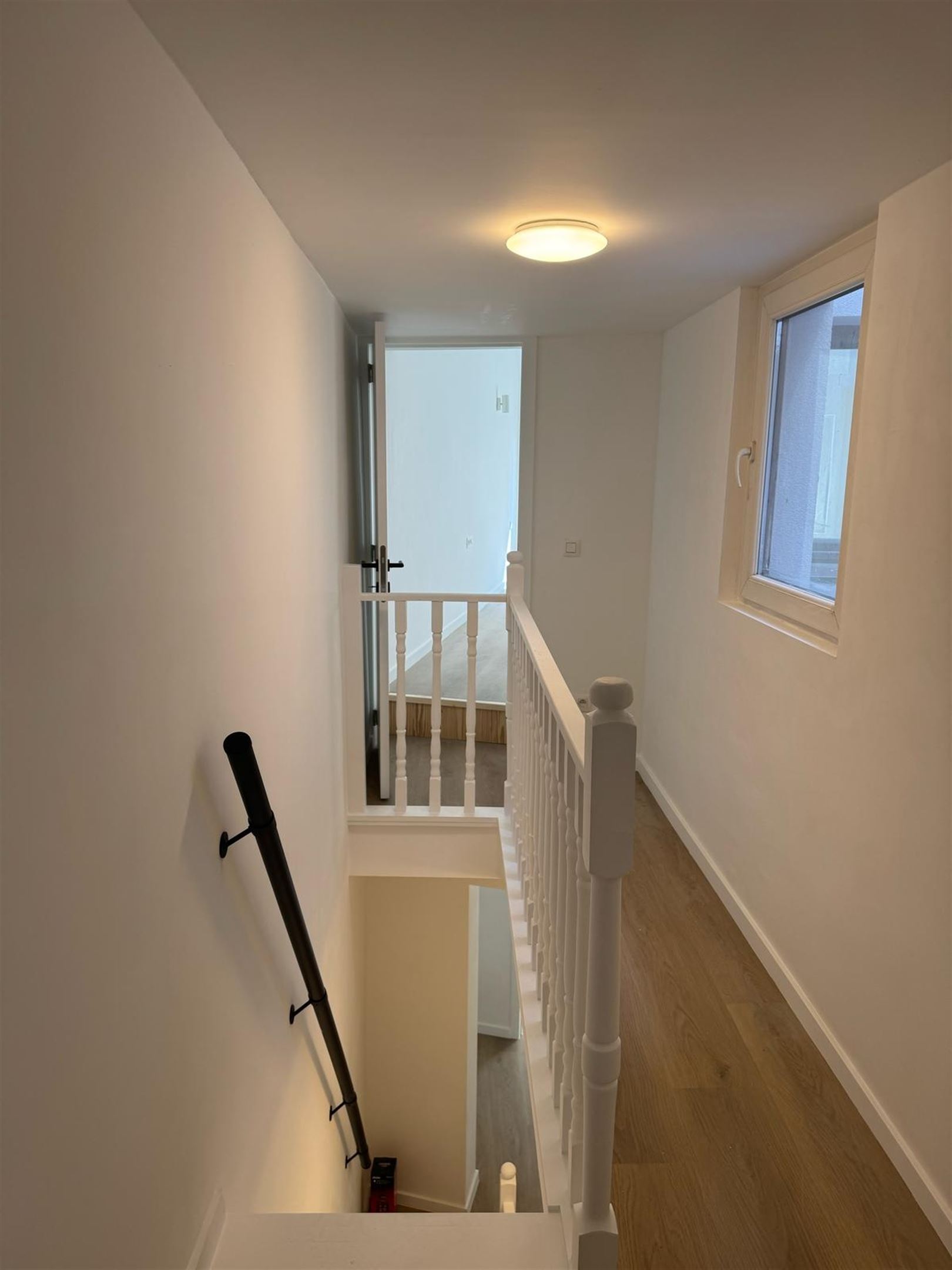 Gerenoveerde woning met 4 kamers aan UA - foto 5