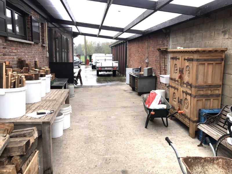 Te Grembergen : Woonst met terras en tuin - EN bijgebouw met garage- ruime parking in doodlopende straat nabij de spoorweg - foto 2