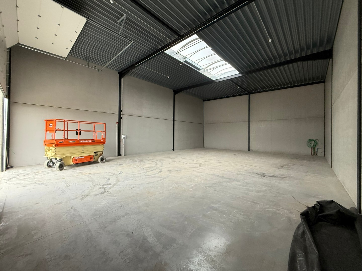 KMO-unit van 216 m² op een gunstige locatie in Tielt! - foto 5