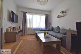 Immo Groot Leeuw vous propose cet appartement situé au 2e étage d’un petit immeuble. Il se compose d’un séjour, d’une cuisine, d’une chambre avec...
