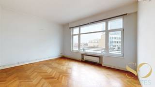 NAAMSEPOORT - Ideaal gelegen op een steenworp afstand van Naamsepoort en het Warandepark, prachtige appartement van +/- 109m2 op de 7e verdieping...