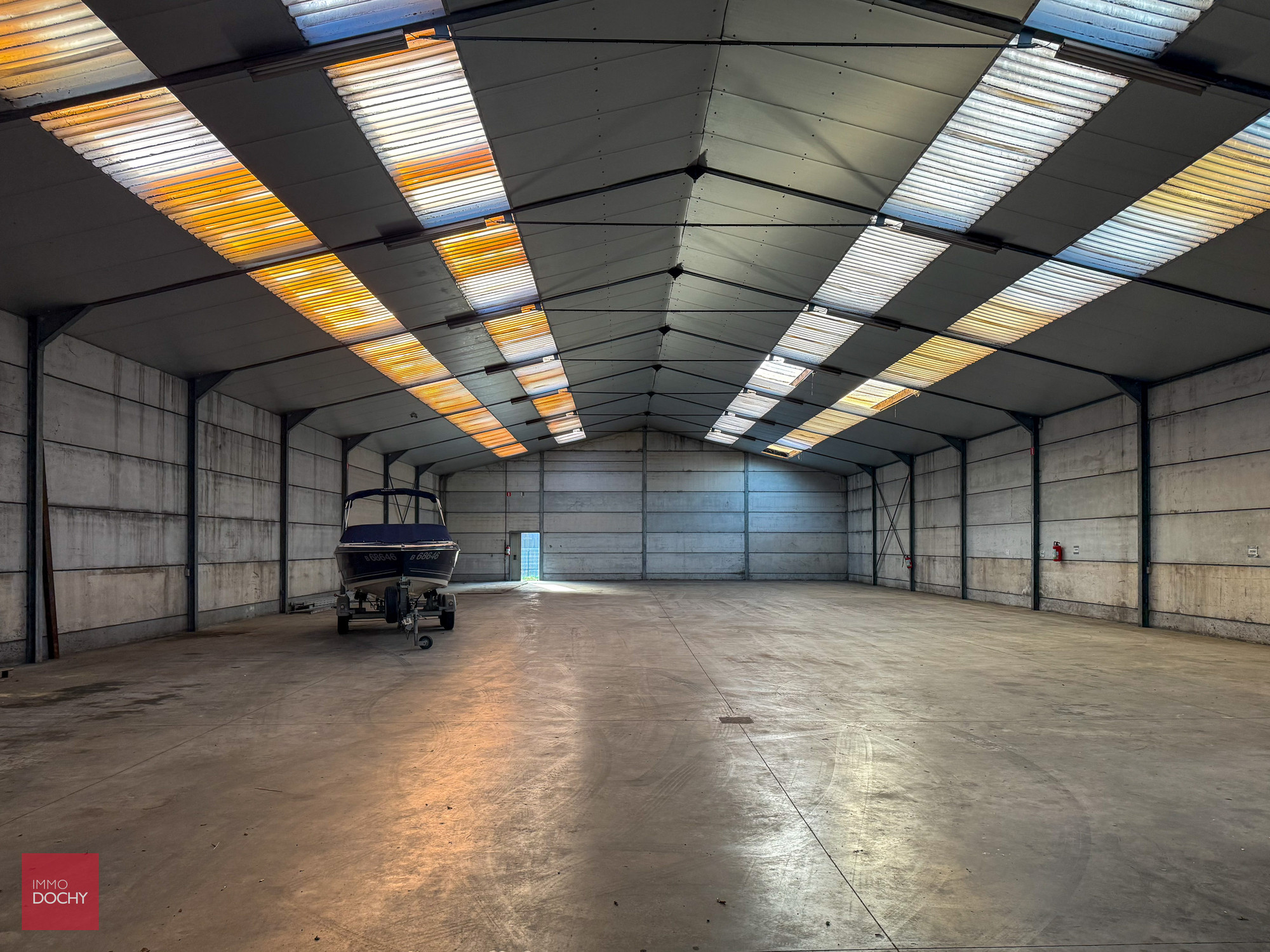 Villa met magazijn te huur – uitstekende ligging - foto 5