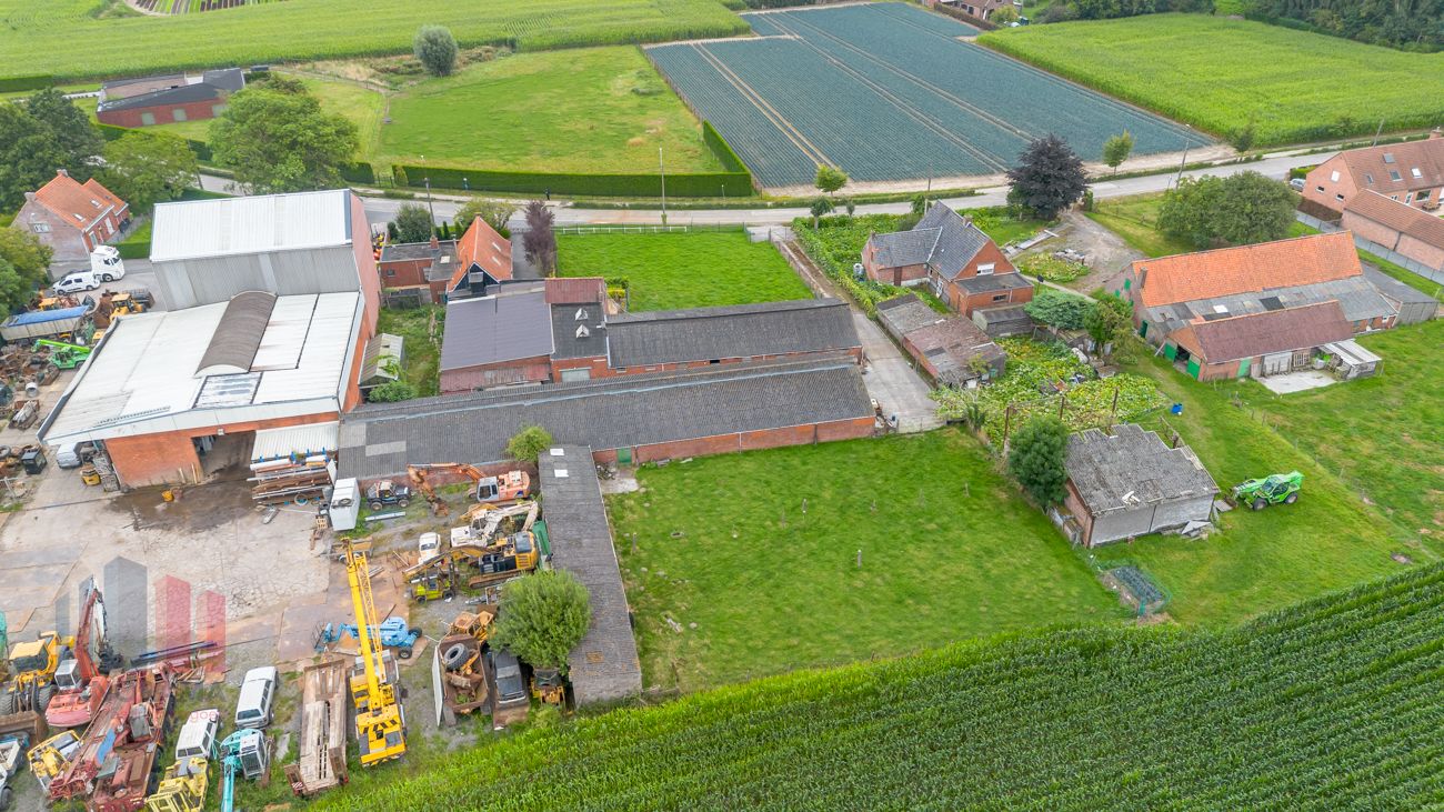 3.878 m² industrieterrein in Izegem te koop - photo 3