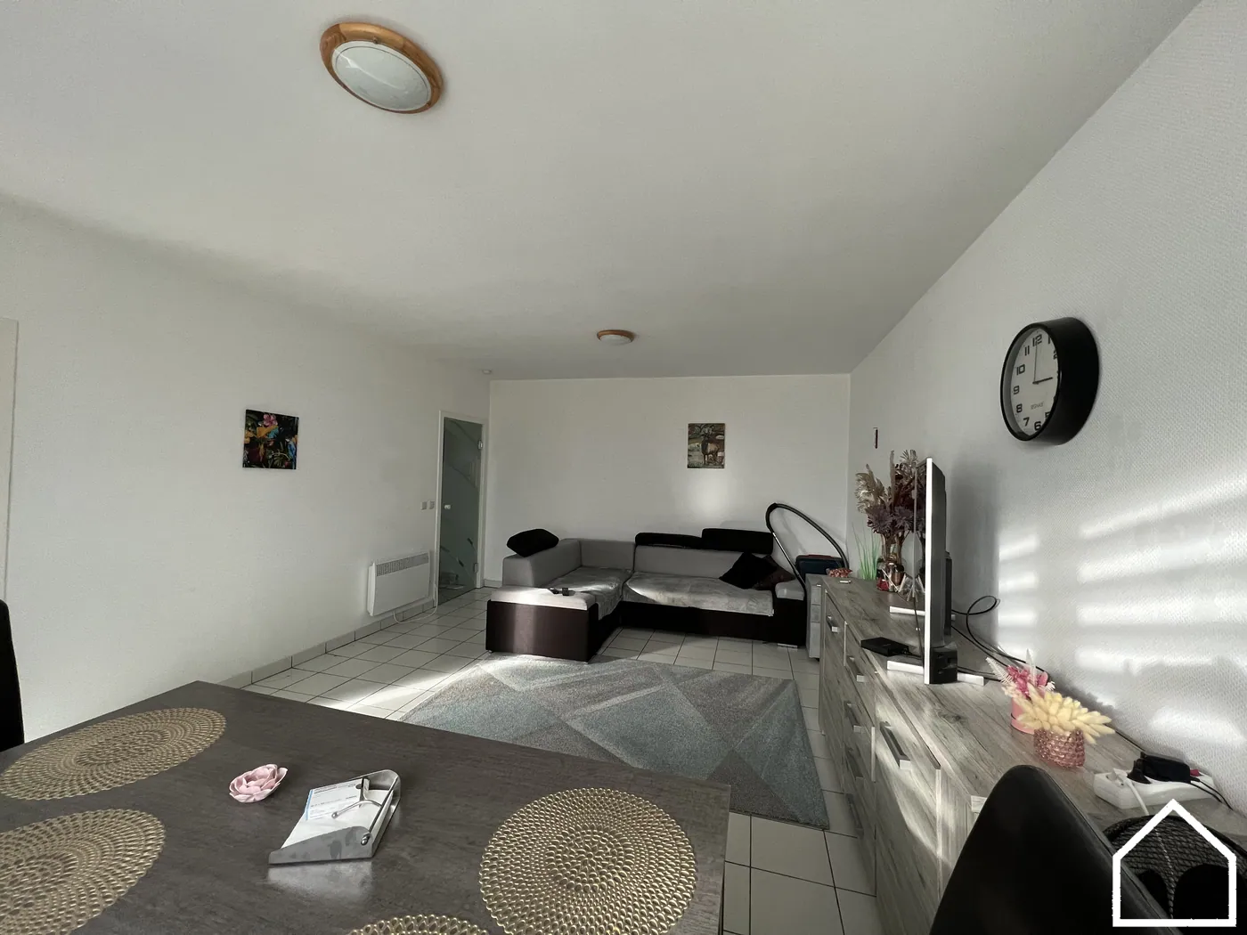 INSTAPKLARE STUDIO MET LIFT EN TERRAS AAN DE RAND VAN IEPER CENTRUM - foto 4