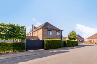 Tisselt: ruime gezinswoning met 3 slaapkamers in een rustige buurtOp zoek naar een instapklare woning met ruimte, comfort en een rustige ligging? Dan...